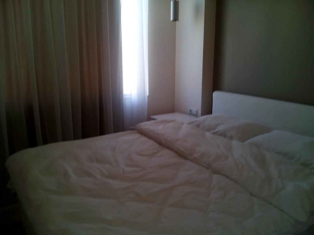 Arleville Batumi Esterno foto